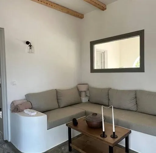 Semesterbostad Fyroa *