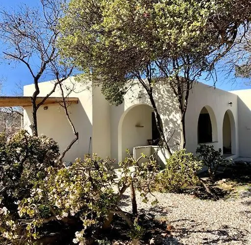 Semesterbostad Fyroa *